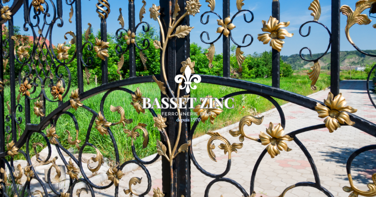 Portail en fer forgé ou aluminium : lequel choisir pour votre maison ?